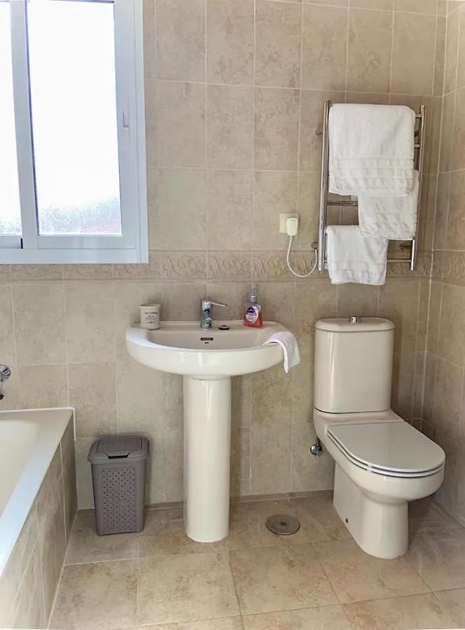 Casa De Canelo - Modern Apartment With Pool Sleeps 4 San Luis de Sabinillas